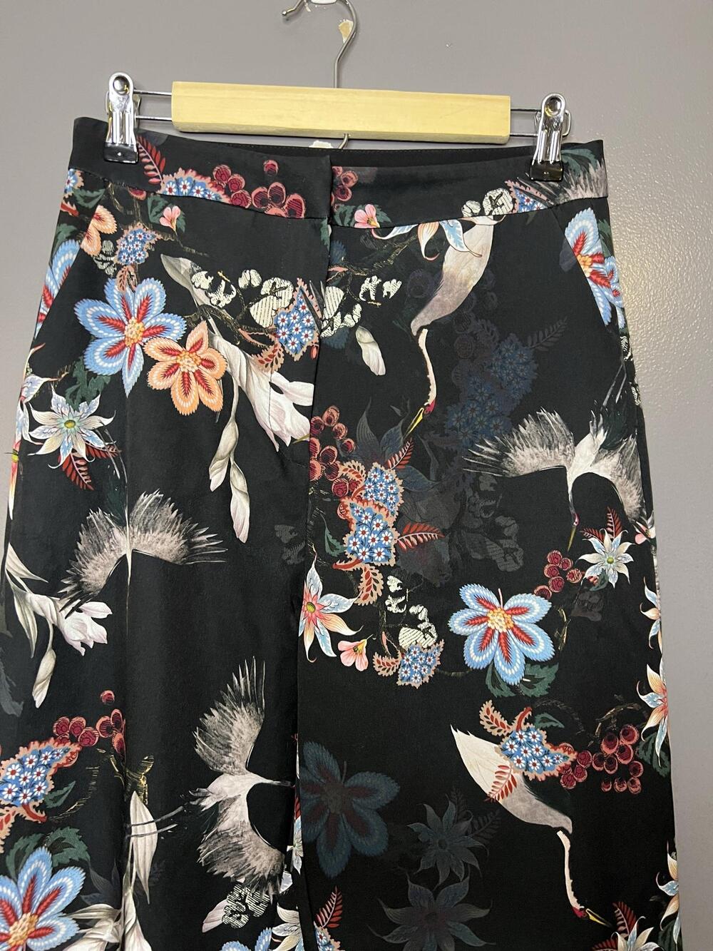 H&M Pants Womens 8 Black Floral Bird Print Wide Leg Crepe Stretch Dress Pants